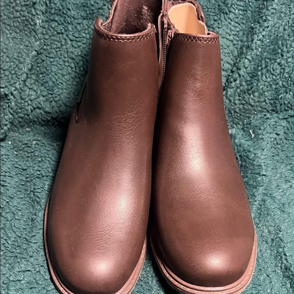 Sonoma Brown Ankle Boots